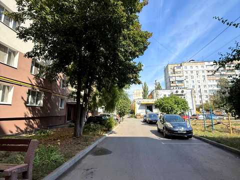 квартира за адресою Олега Антонова вул. (Карла Маркса), 58