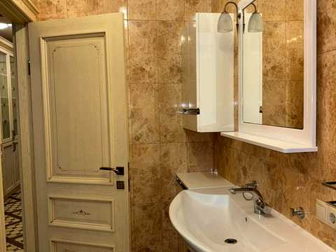 квартира за адресою Середньофонтанська вул., 30/1