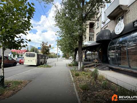 комерційна за адресою Київ, Будівельників вул., 32/2