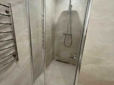 квартира за адресою Космічна вул., 5