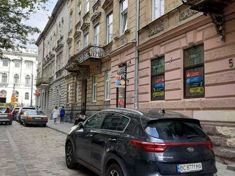 комерційна за адресою Політехнічна вул., 2