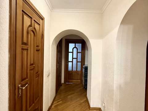 квартира за адресою Андрія Верхогляда вул. (Михайла Драгомирова), 2