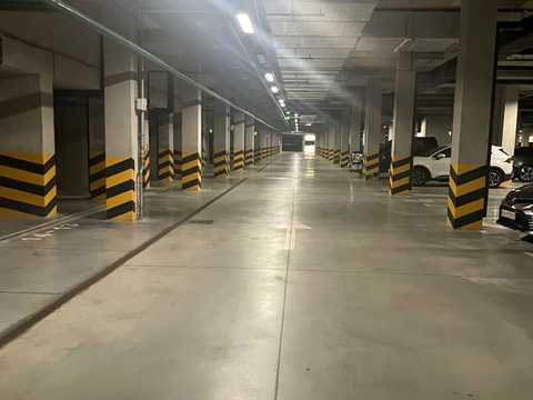 паркомісце за адресою Михайла Максимовича вул. (Онуфрія Трутенка), 26-ж
