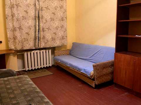 квартира за адресою Макарова вул. (Більшовицька), 25
