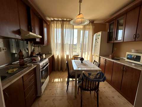 квартира за адресою Героїв 128-ї Бригади вул. (8 Березня), 19