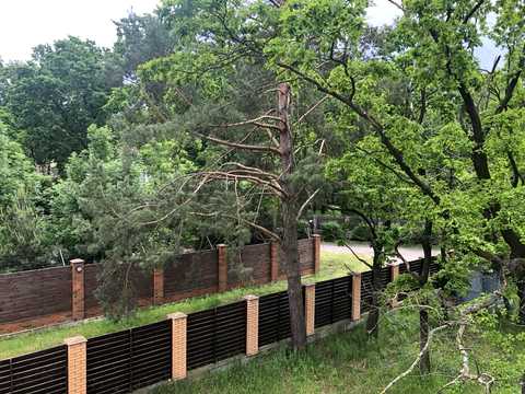 будинок за адресою Центральна вул.