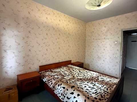 квартира за адресою Академіка Корольова вул., 49