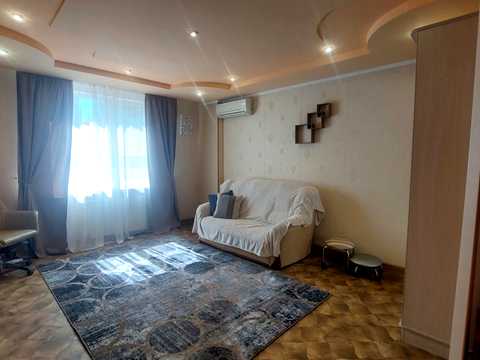 квартира за адресою Академіка Сахарова вул., 36