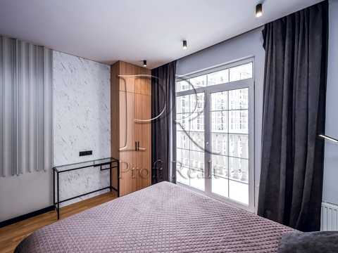 квартира за адресою Михайла Максимовича вул. (Онуфрія Трутенка), 28-Б