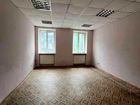 комерційна за адресою Київ, Жилянська вул., 148