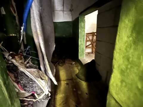 комерційна за адресою Салютна вул., 5Б