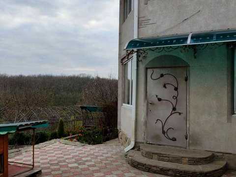 будинок за адресою Центральна