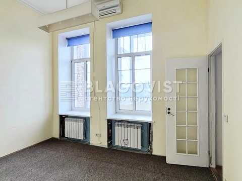 квартира за адресою Костельна вул., 8