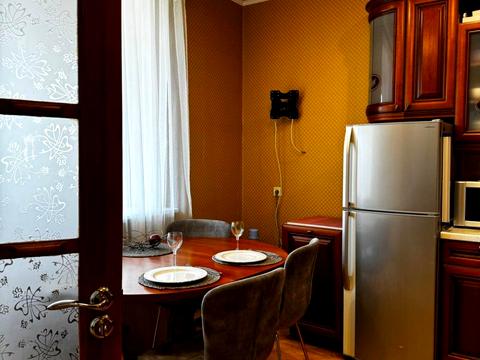 квартира за адресою Анни Ахматової вул., 13