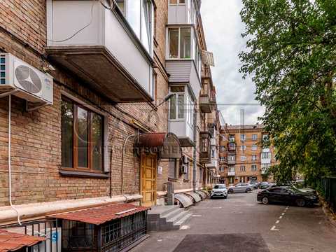 квартира за адресою Трьохсвятительська вул., 9
