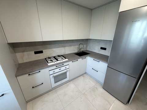 1875678768944726