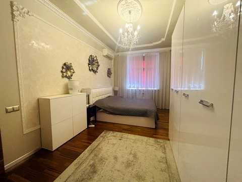 квартира за адресою Велика Васильківська вул. (Червоноармійська), 111/113
