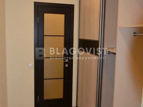 квартира по адресу Академика Глушкова просп., 9-Д