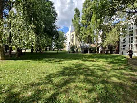 комерційна за адресою Михайла Величка вул., 34