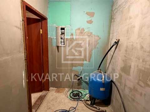 коммерческая по адресу Соборності, 2А