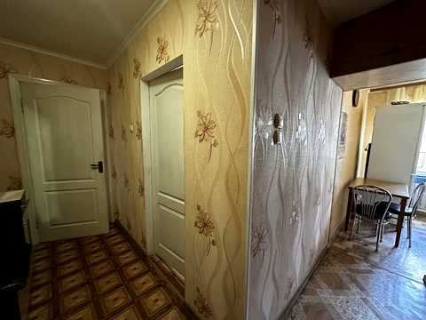 квартира за адресою Космонавтів вул., 14