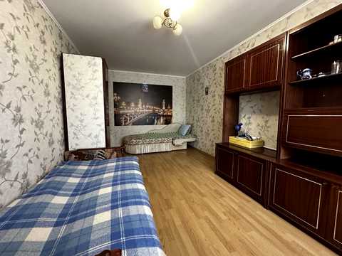 квартира за адресою Космонавтів вул., 14