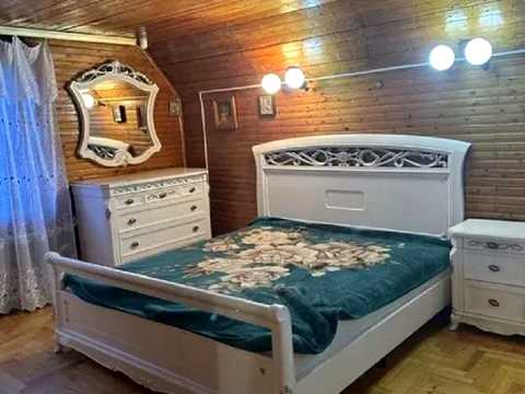 дом по адресу с. Партизанское, Центральна ул.