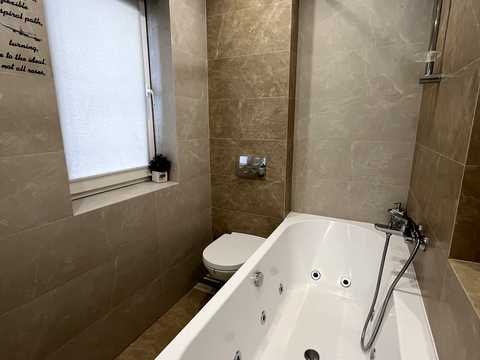 будинок за адресою с. Білогородка, Альпійська, 6