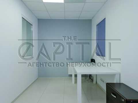 комерційна за адресою Борщагівська вул., 206