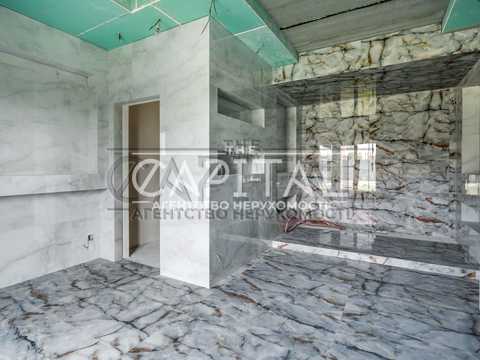 будинок за адресою с. Гора, Квітнева вул., 14