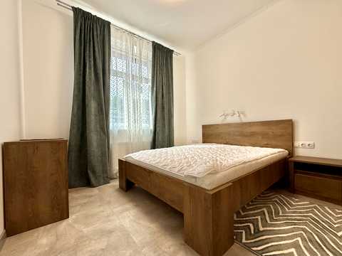 квартира за адресою Дегтярна вул., 20