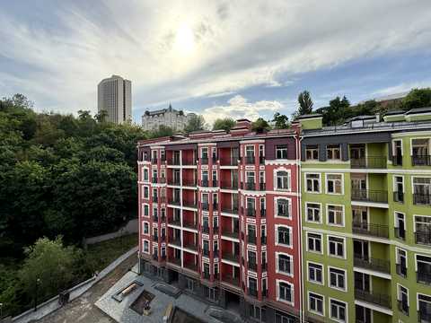 квартира за адресою Дегтярна вул., 20