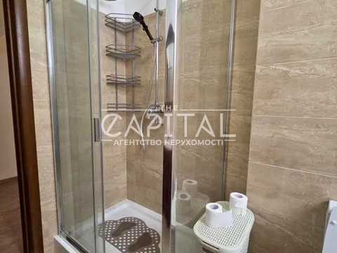будинок за адресою Уласа Самчука, 32