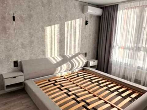 квартира за адресою Тролейбусна вул., 5к