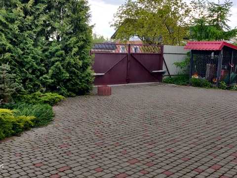будинок за адресою с. Великий Дорошів, Незалежна, 4а