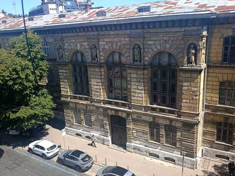 квартира за адресою Князя Романа вул. (), 32