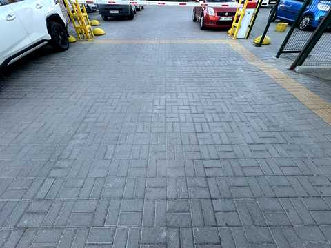паркомісце за адресою смт. Чабани, Машинобудівників вул., 14а, к.2