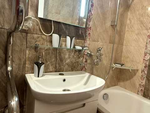квартира по адресу Драгоманова ул., 42