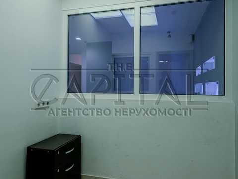 комерційна за адресою Борщагівська вул., 206