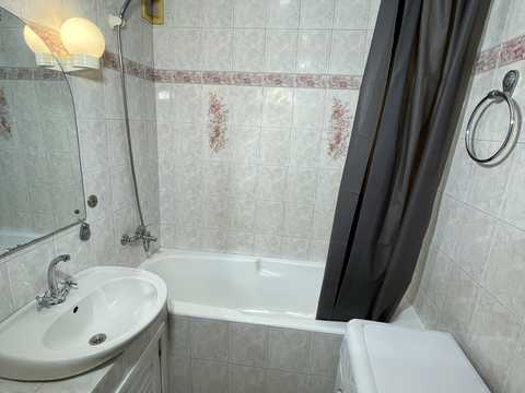 квартира за адресою Срібнокільська вул., 16