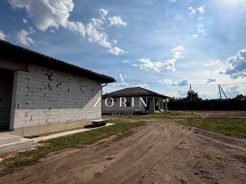 будинок за адресою Чарівна
