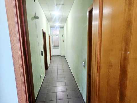 комерційна за адресою Академіка Булаховського вул., 5-Д