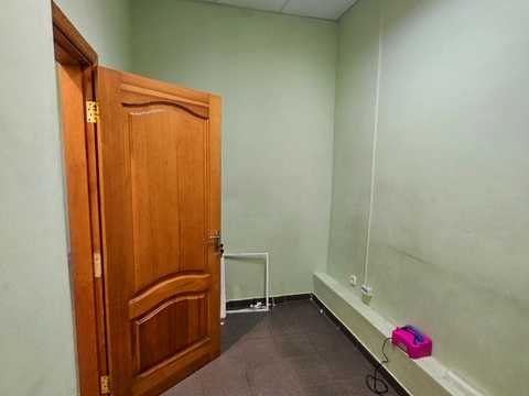 комерційна за адресою Академіка Булаховського вул., 5-Д