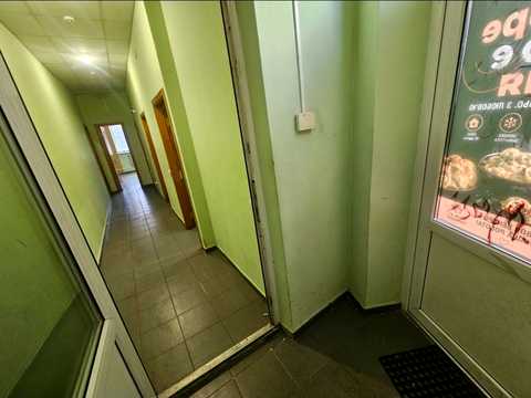комерційна за адресою Академіка Булаховського вул., 5-Д