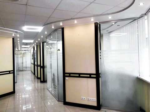 комерційна за адресою Лесі Українки бульв., 7-Б