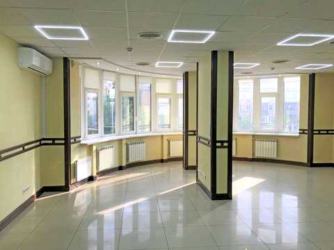 комерційна за адресою Лесі Українки бульв., 7-Б
