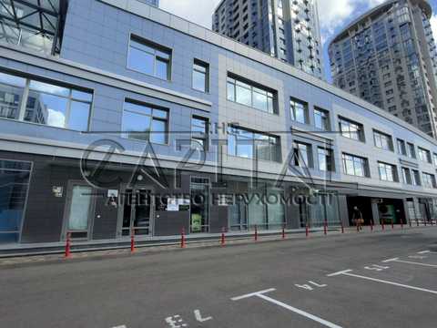 комерційна за адресою Трускавецька вул., 6-В