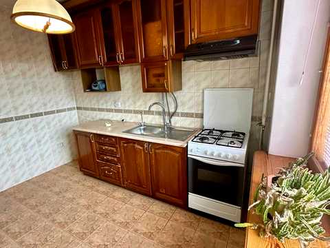 квартира за адресою Володимира Стельмаха вул. (Курчатова), 4