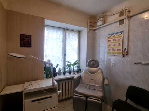 комерційна за адресою Арсенальний пров., 5