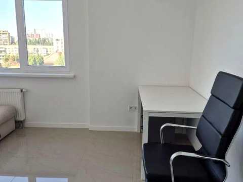 квартира за адресою Рея Бредбері вул., 2